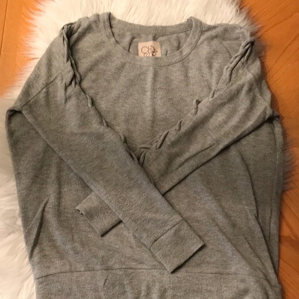 Chaser | Gray Fuzzy Lace Up Sleeve Sweatshirt